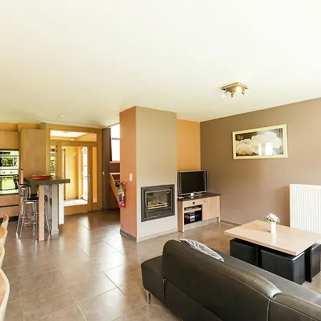 Vakantiehuis Lovely Holiday In Bomal-sur-ourtho With Jacuzzi Bomal