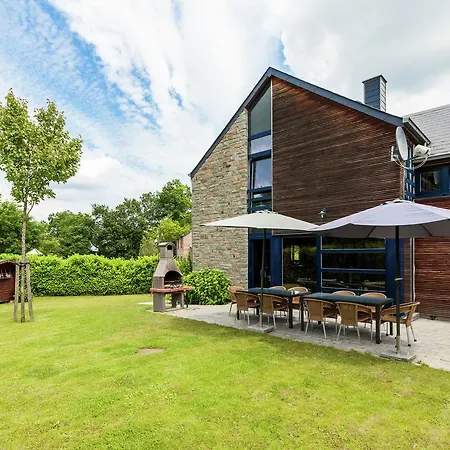Vakantiehuis Lovely Holiday In Bomal-sur-ourtho With Jacuzzi
